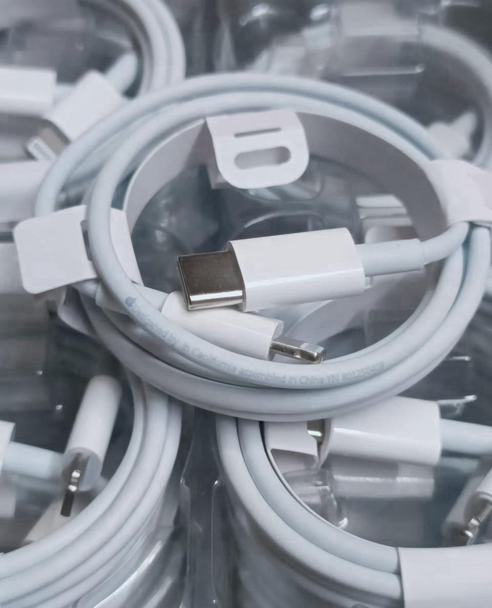 APPLE CABLE 