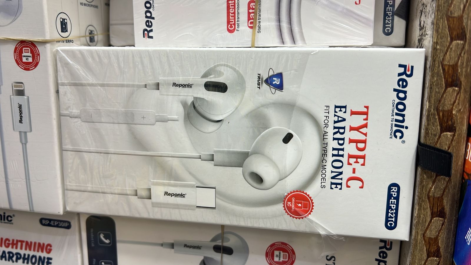 REPONIC TYPE C EARPHONE